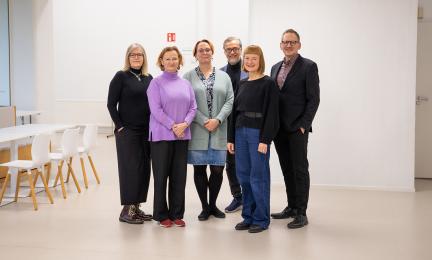 Syken operatiivinen johtoryhmä, vasemmalta oikealle: Heli Karjalainen, Kirsi Norros, Johanna Mikkola-Pusa, Eeva Primmer ja Leif Schulman.